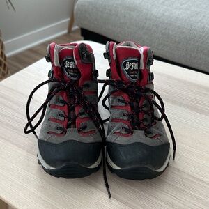 Hiking Boots - Gray and Red